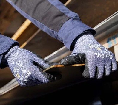 Munkavédelmi kesztyűk